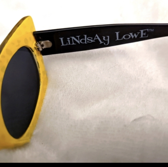 Lindsay Lowe Designer Sunglasses - Picture 4 of 4